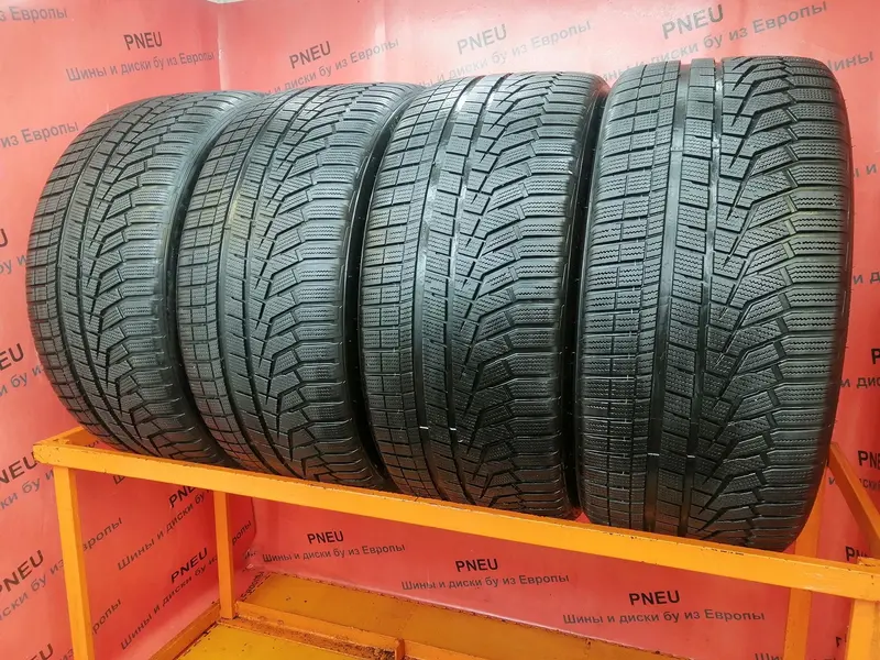 Комплект б/у шин 295/35 R23 Hankook Winter I Cept Evo2 W320 SUV