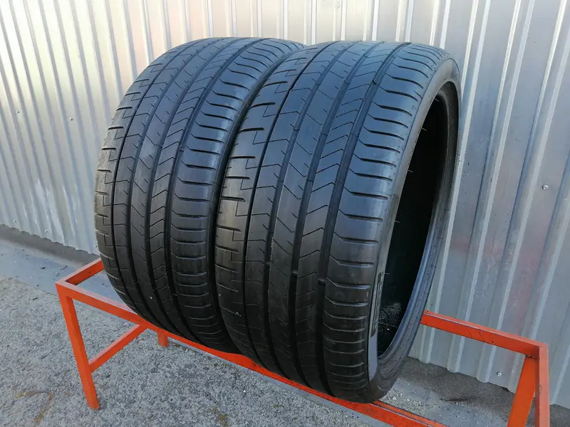 Пара б/у шин 295/35 R23 Pirelli P Zero PZ4, фото 1