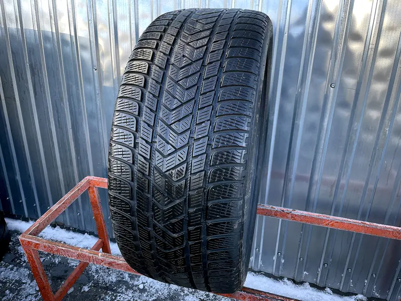 Б/у шина 295/40 R20 Pirelli Scorpion Winter