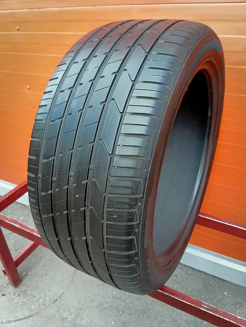 Б/у шина 295/40 R21 Hankook Ventus S1evo 2 SUV K117