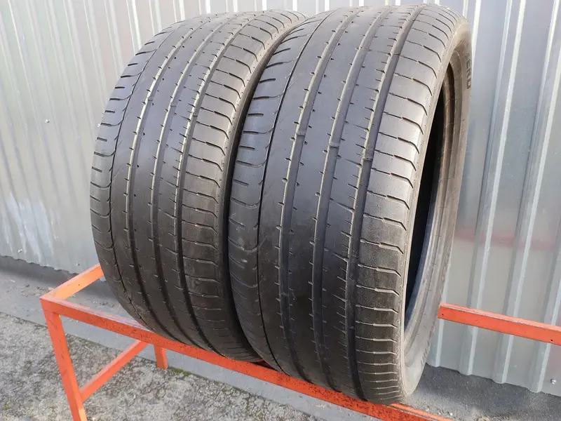 Пара б/у шин 295/40 R21 Pirelli P Zero