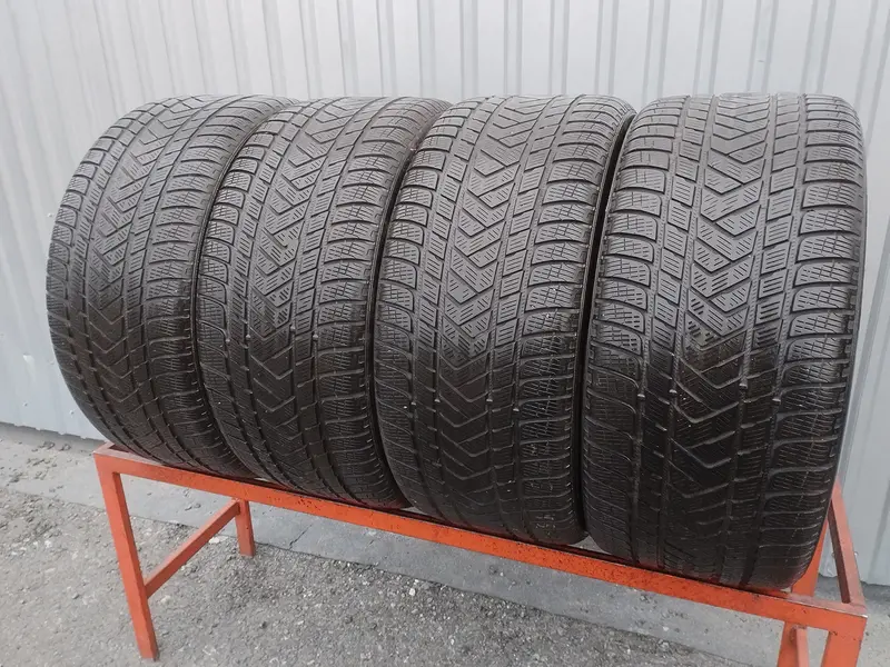 Комплект б/у шин 295/45 R19 Pirelli Scorpion Winter