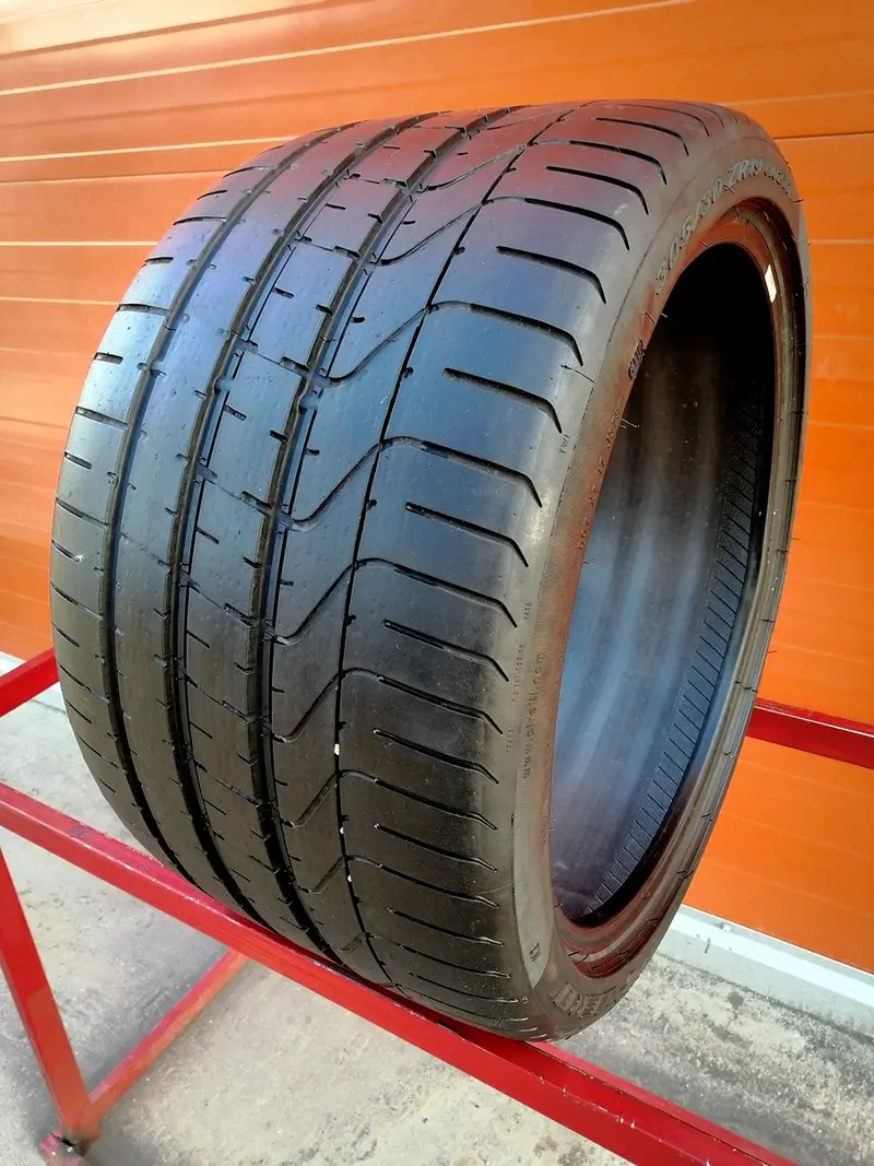 Б/у шина 305/30 R19 Pirelli P Zero, фото 1