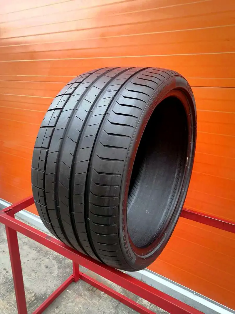 Б/у шина 305/30 R20 Pirelli P Zero PZ4