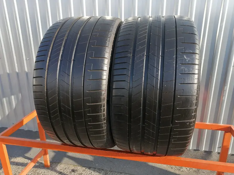 Пара б/у шин 305/30 R21 Pirelli P Zero PZ4, фото 1