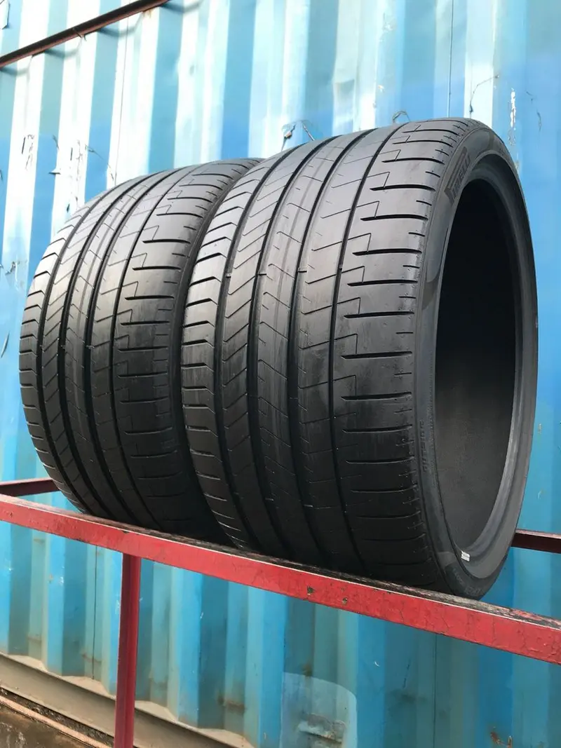 Пара б/у шин 305/30 R21 Pirelli P Zero PZ4