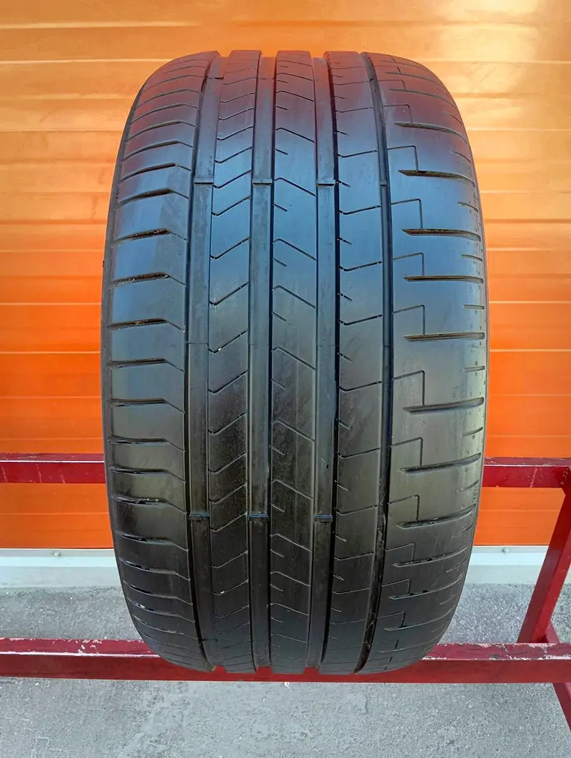 Б/у шина 305/30 R21 Pirelli P Zero PZ4 NFO