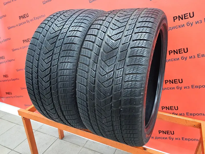 Пара б/у шин 305/35 R21 Pirelli Scorpion Winter