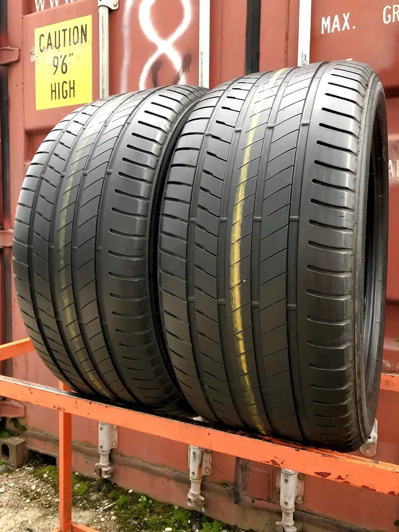Пара б/у шин 305/40 R20 Bridgestone Alenza 001 RunFlat