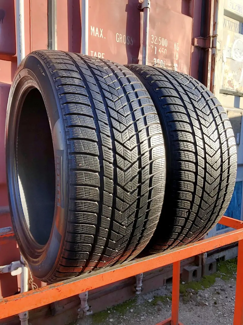 Пара б/у шин 305/40 R20 Pirelli Scorpion Winter, фото 1