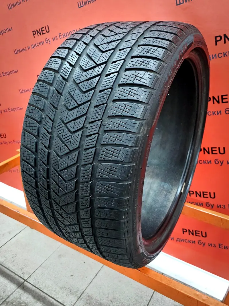 Б/у шина 315/30 R21 Pirelli Winter Sottozero 3