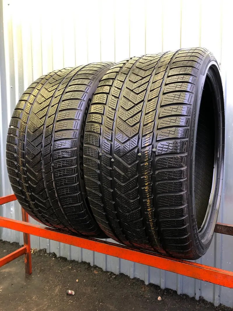 Пара б/у шин 315/30 R21 Pirelli Winter Sottozero 3