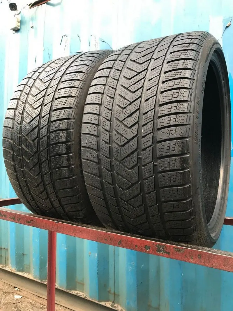 Пара б/у шин 315/30 R21 Pirelli Winter Sottozero 3