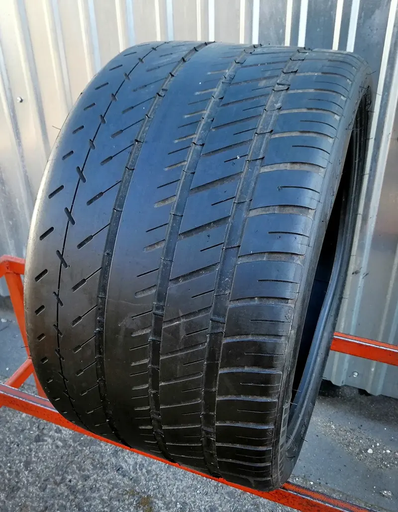 Б/у шина 325/30 R19 Michelin Pilot Sport Cup, фото 1