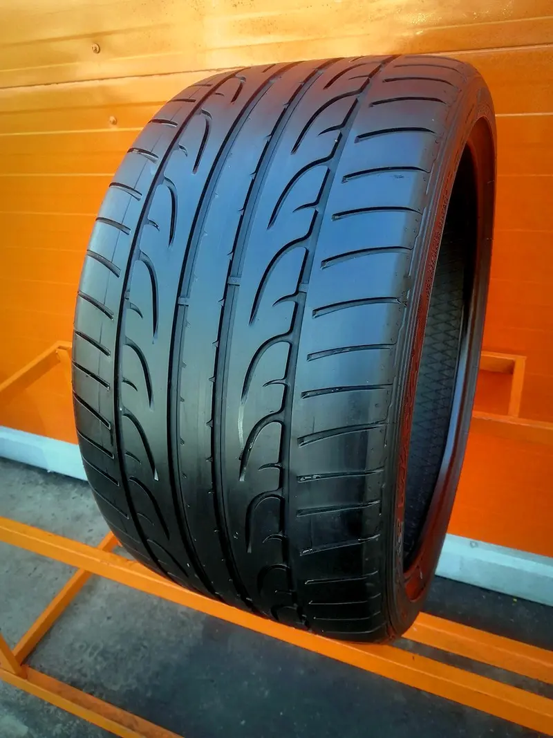 Б/у шина 325/30 R21 Dunlop SP Sport Maxx