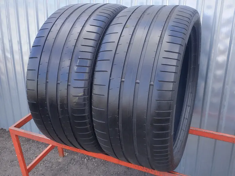 Пара б/у шин 325/35 R22 Pirelli P Zero PZ4, фото 1