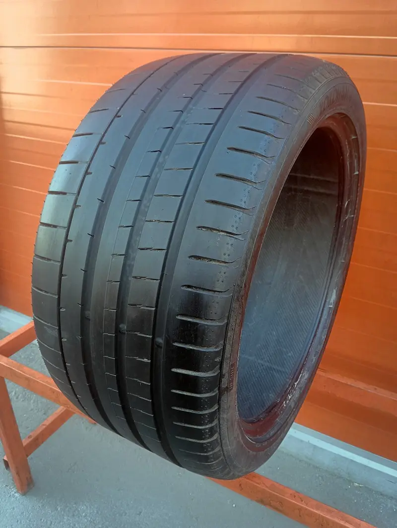 Б/у шина 325/35 R22 Yokohama Advan Sport V107