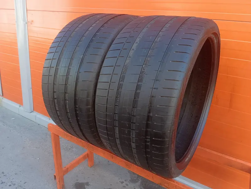 Пара б/у шин 355/25 R24 Vredestein Ultrac Vorti